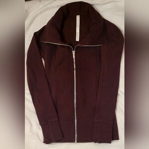 Lululemon Heathered Core Burgundy Radiant Jacket in Size 2